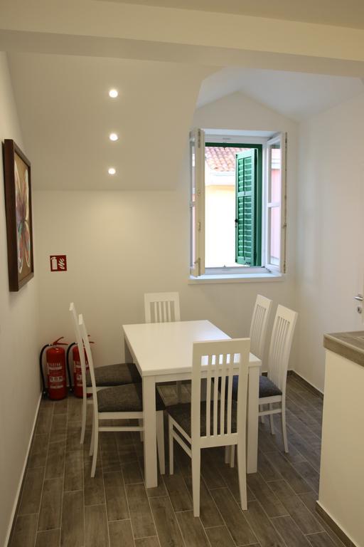 Centar Vodice Apartmani Exterior photo